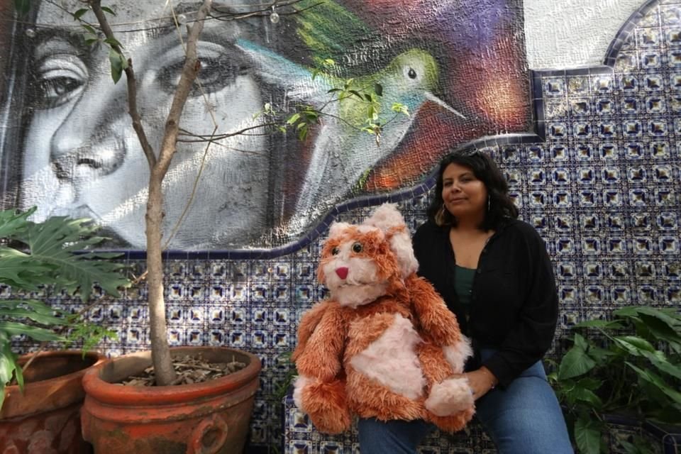Karina Casillas busca reflejar la realidad de niñas y niños, crear un teatro que hable de temas incómodos.