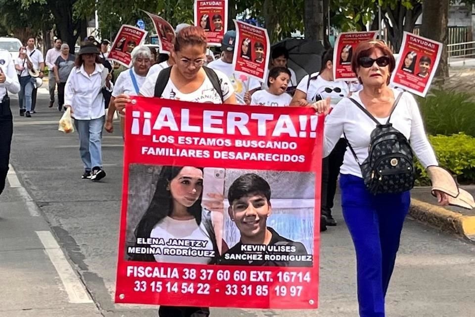 Una marcha más se realizó la tarde de este lunes, para exigir a las autoridades avances sobre la desaparición de los primos Elena Janetzi y Kevin Ulises.