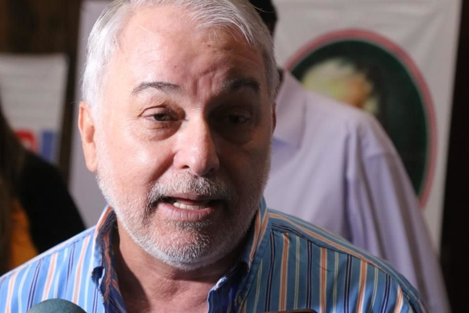 El ex Gobernador Emilio González Márquez amagó con renunciar a las filas del PAN, si algún diputado de este partido político vota a favor de despenalizar el aborto en Jalisco.