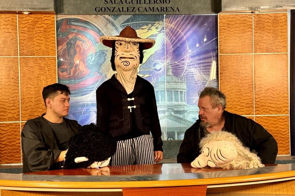 César Camarena y Héctor Caro, actores de la compañía La Coperacha.