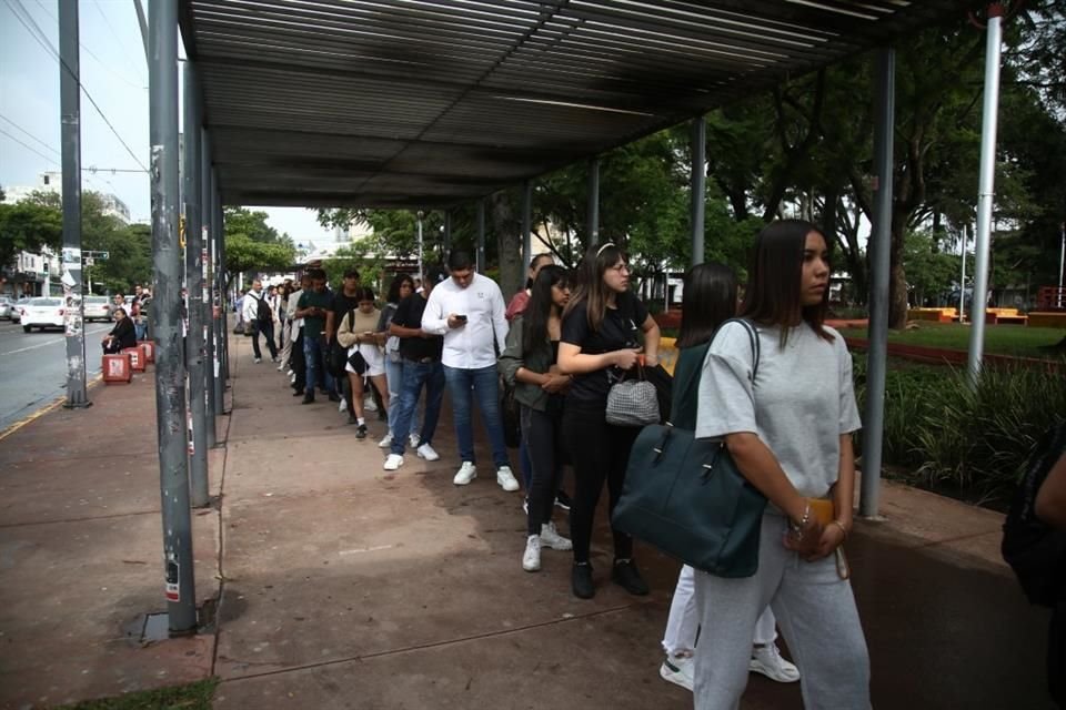 Entre las principales quejas está la frecuencia de paso.