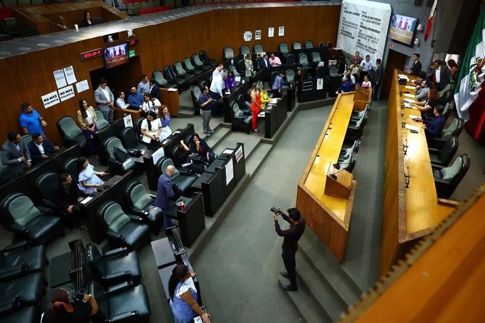 El Congreso local convocó sesiones de 12 comisiones para aprobar cuentas públicas y hasta el nuevo Fiscal en última semana de gestión.