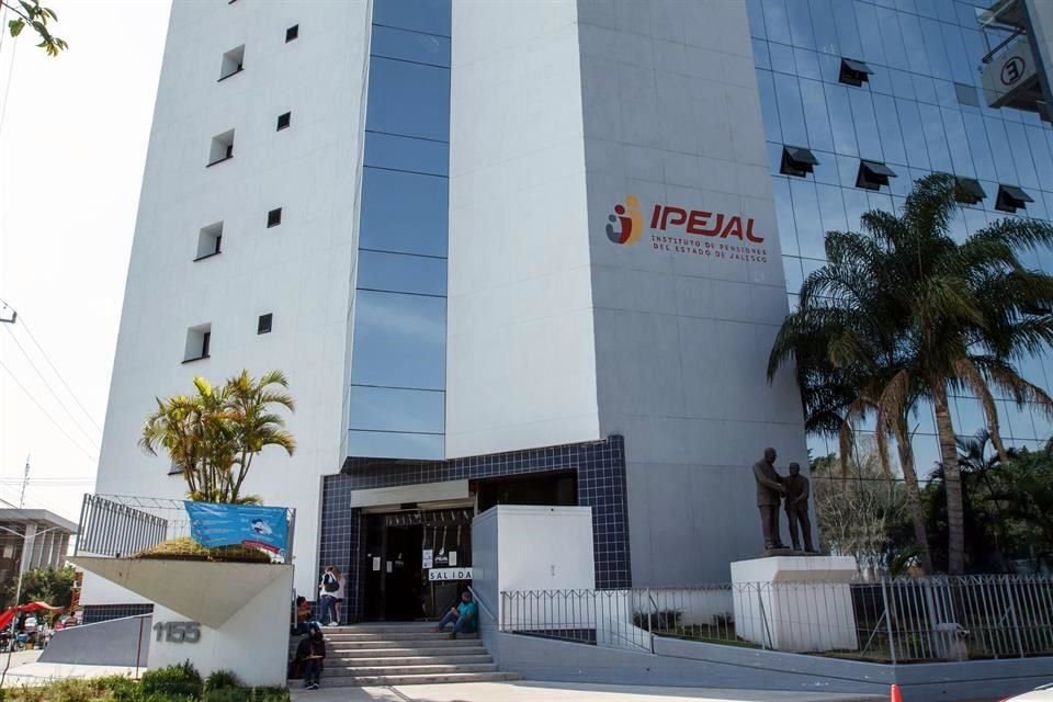 Al Ipejal le adeudan mil 74 millones de pesos.