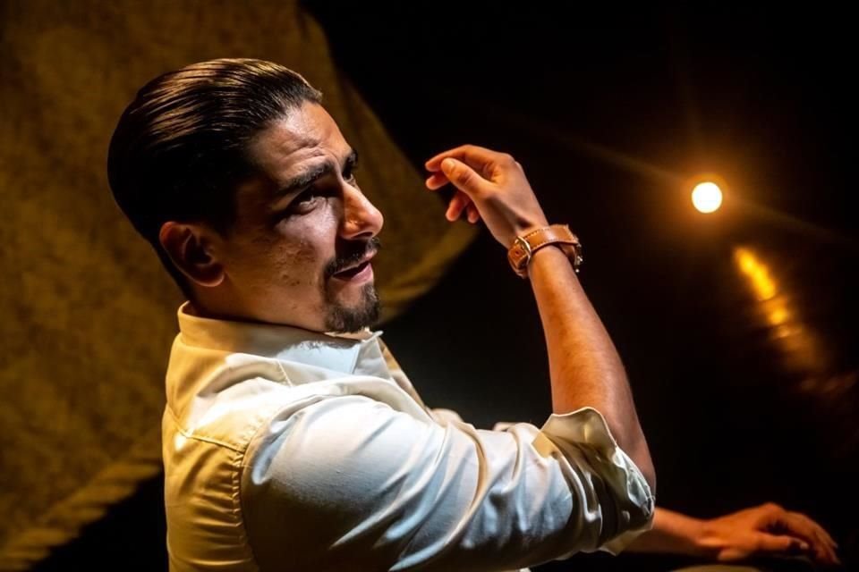 'Ifigenia en Orem' es un monólogo por protagonizado por el actor José Jaime Argote.