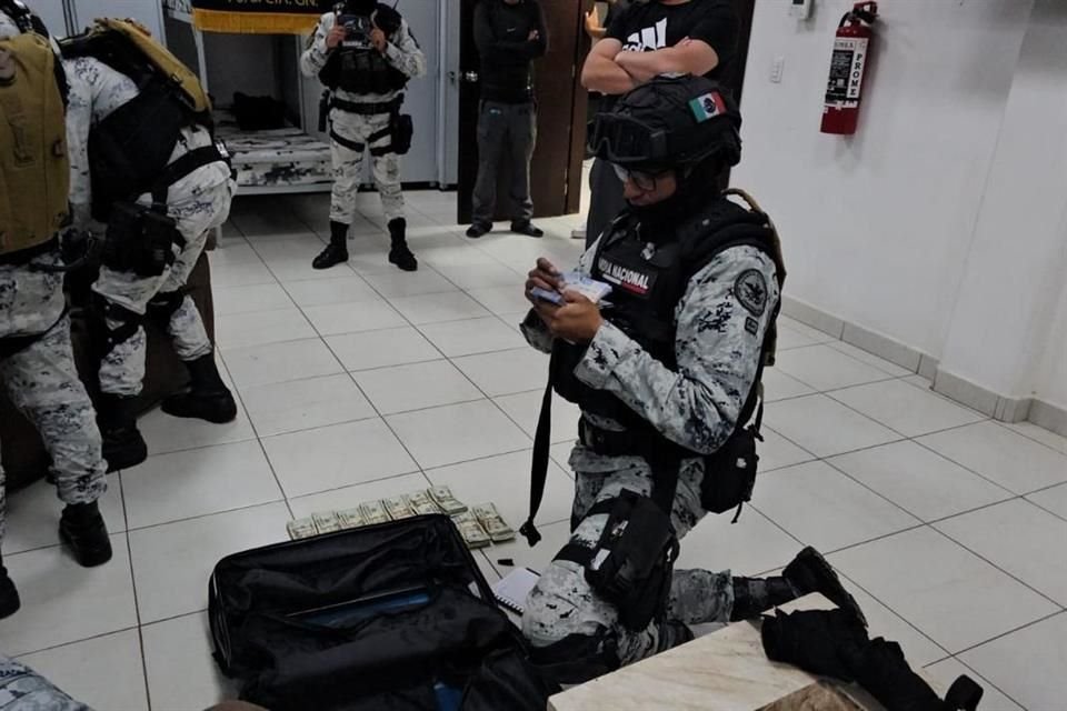 El dinero fue descubierto por personal de la misma dependencia.