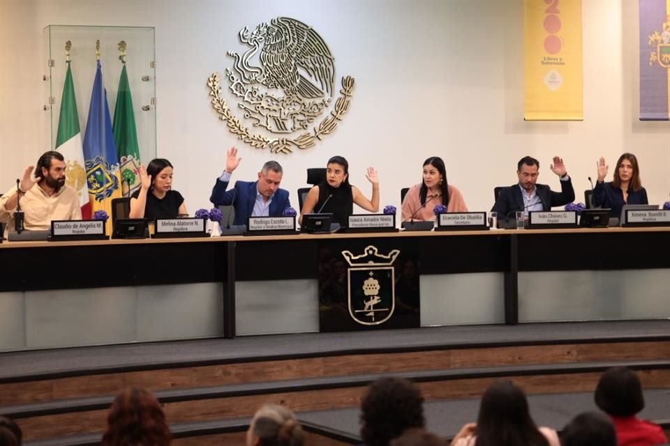 En el Pleno del Ayuntamiento se aprobó la Ley de Ingresos.