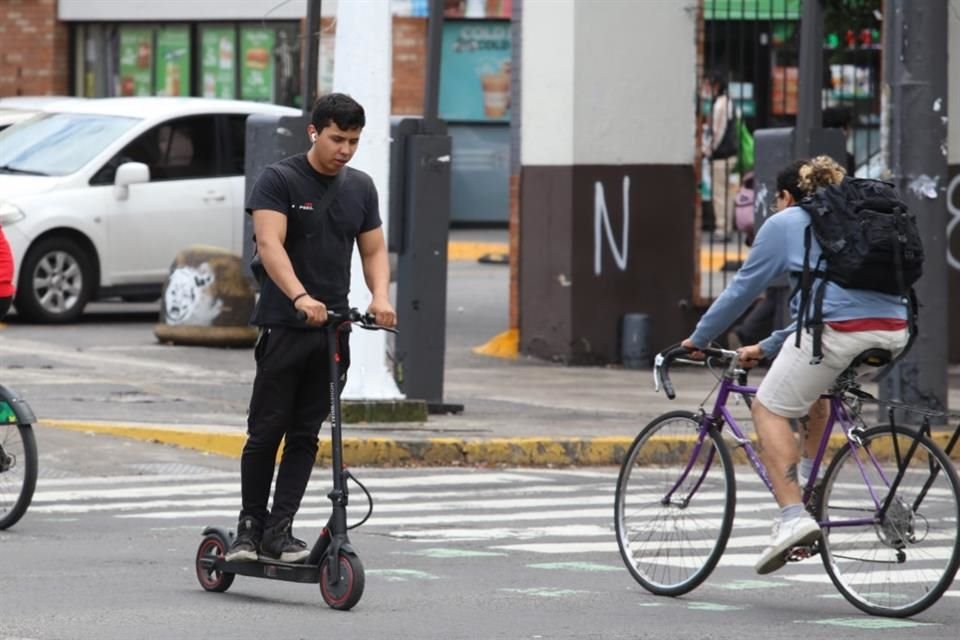 35 km/h velocidad máxima sugerida para scooters.