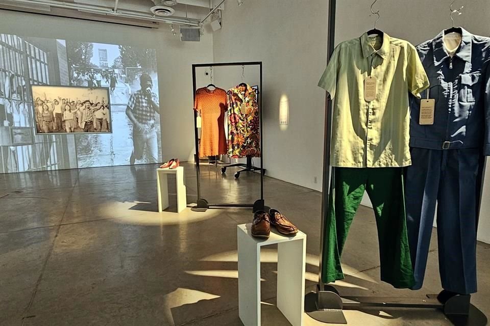Aspecto de la exposición 'Vestir (la Guerra Sucia) la Represión: Una Exposición Viva'.