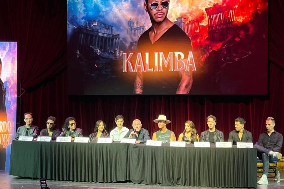 Kalimba regresa a la obra.