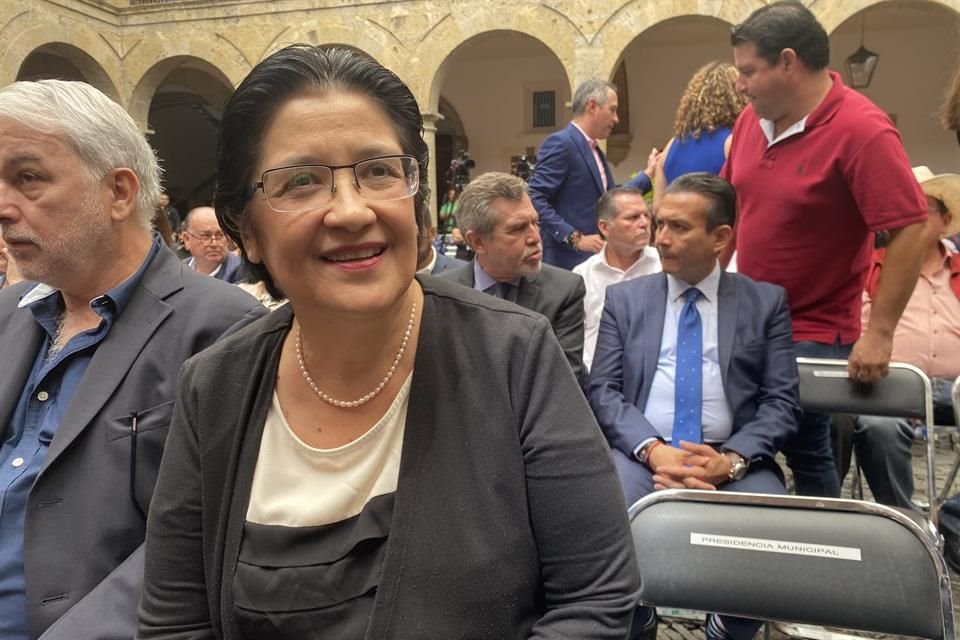 Los más de 45 millones de pesos de las máquinas que venden boletos en el Tren Ligero y no dan cambio, se usarán para mejorar el servicio.