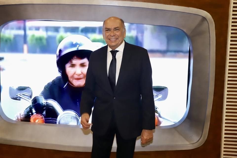 En anteproyecto del INE, Antonio Pérez, papá del piloto 'Checo', no está entre los 14 que alcanzarían escaño en la Primera Circunscripción.