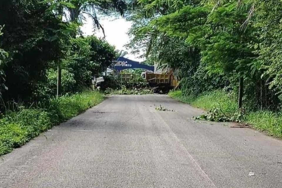 Grupos criminales controlan carreteras y comunidades en la frontera sur.