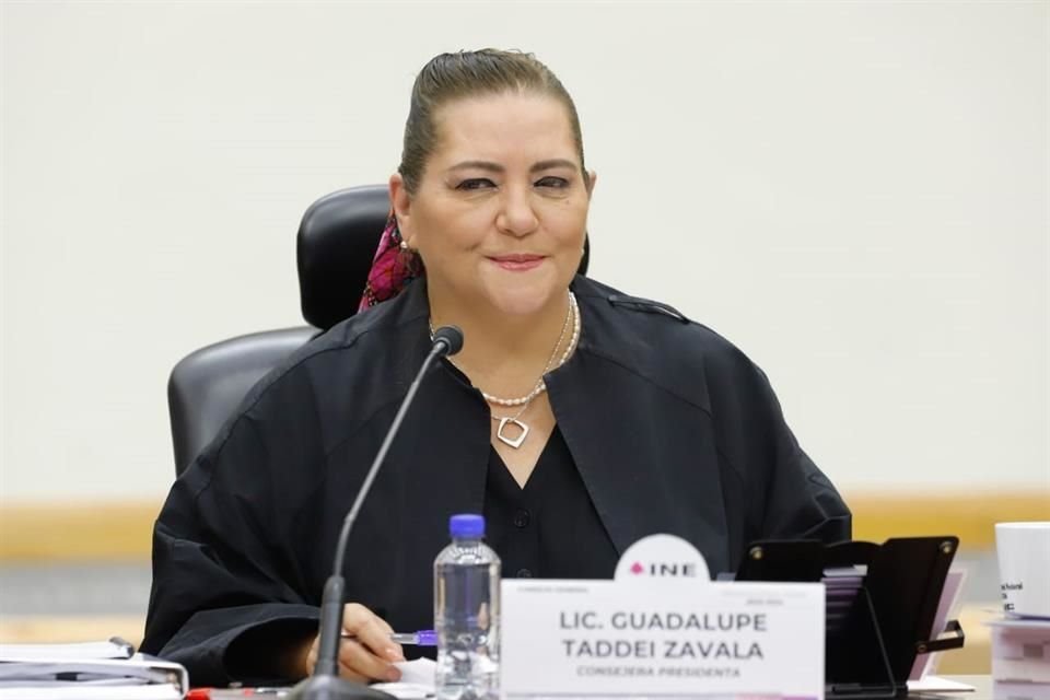 Guadalupe Taddei, consejera presidenta del INE, afirmó que no entregarán lo padrones de votantes para la CURP con datos biométricos, pues estos son confidenciales y no lo han solicitado para dicho fin 