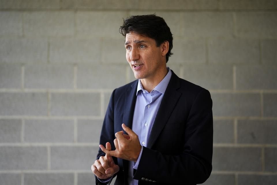 Los aranceles se anuncian por Trudeau poco más de un mes después de que Canadá abriera una consulta pública sobre los autos eléctricos chinos y productos relacionados, alineándolos con los de EU y la UE.