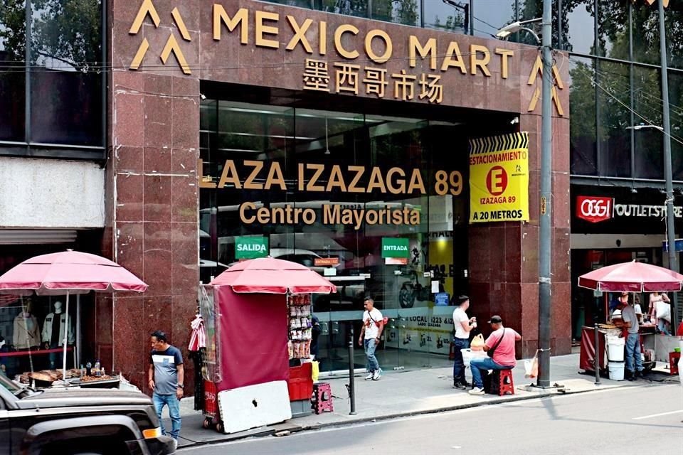 La plaza se mantuvo cerrada ayer.