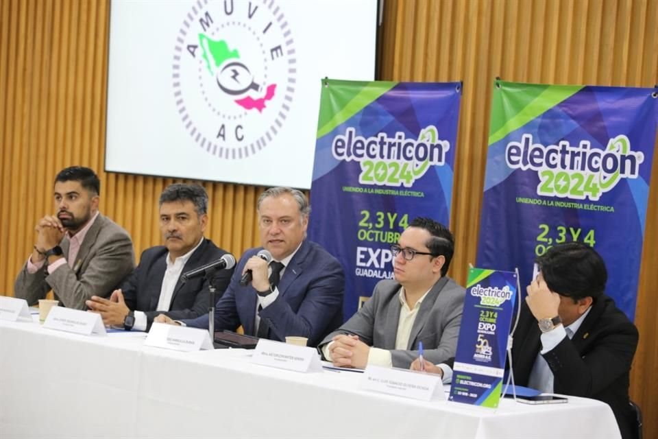 Las diferentes industrias eléctricas preparan la expo foro Electricon en su edición número 24, en la que esperan un aproximado de mil 800 asistentes especialistas en el tema.