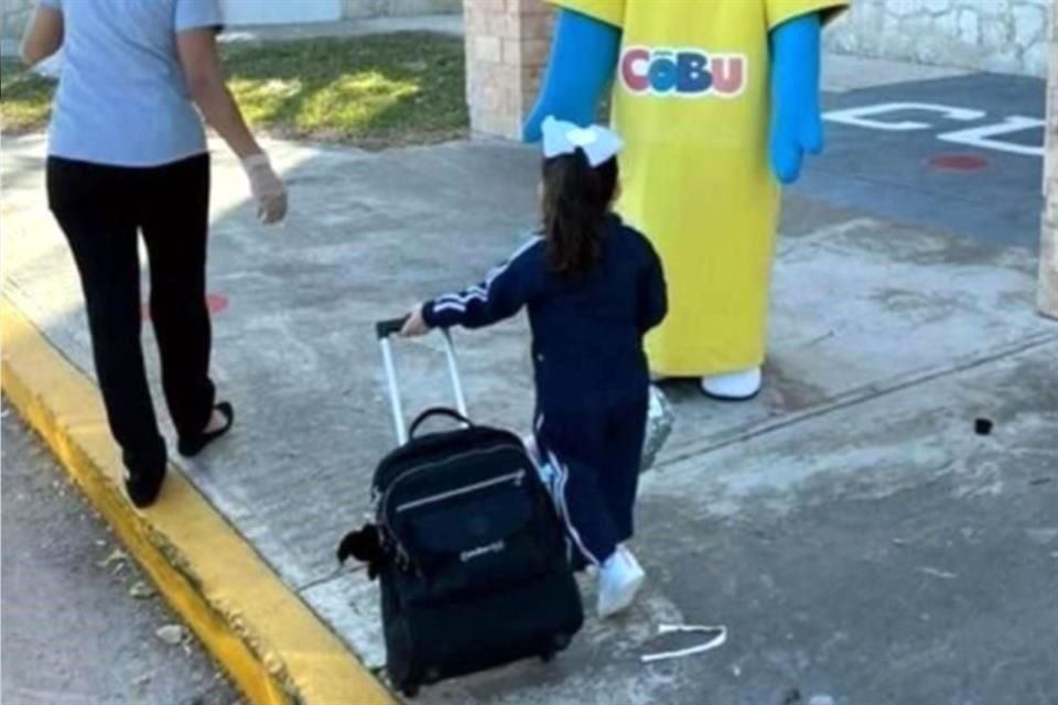 El Mandatario insistió en que se cumplirá el plan para el regreso a clases presenciales, a pesar del aumento de contagios en el País.