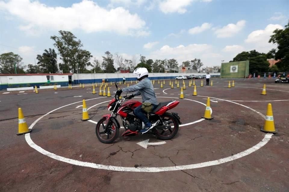 Actualmente hay tres puntos en la Ciudad para poder tramitar la licencia y realizar la prueba.