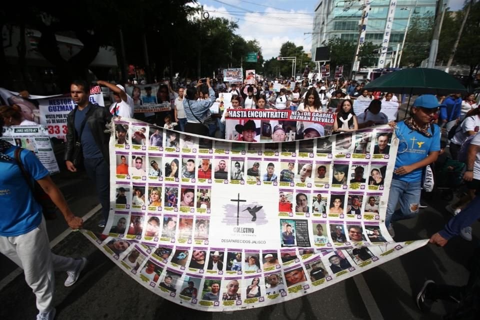 Uno de los colectivos de buscadores que asistió a la marcha fue Luz de Esperanza.