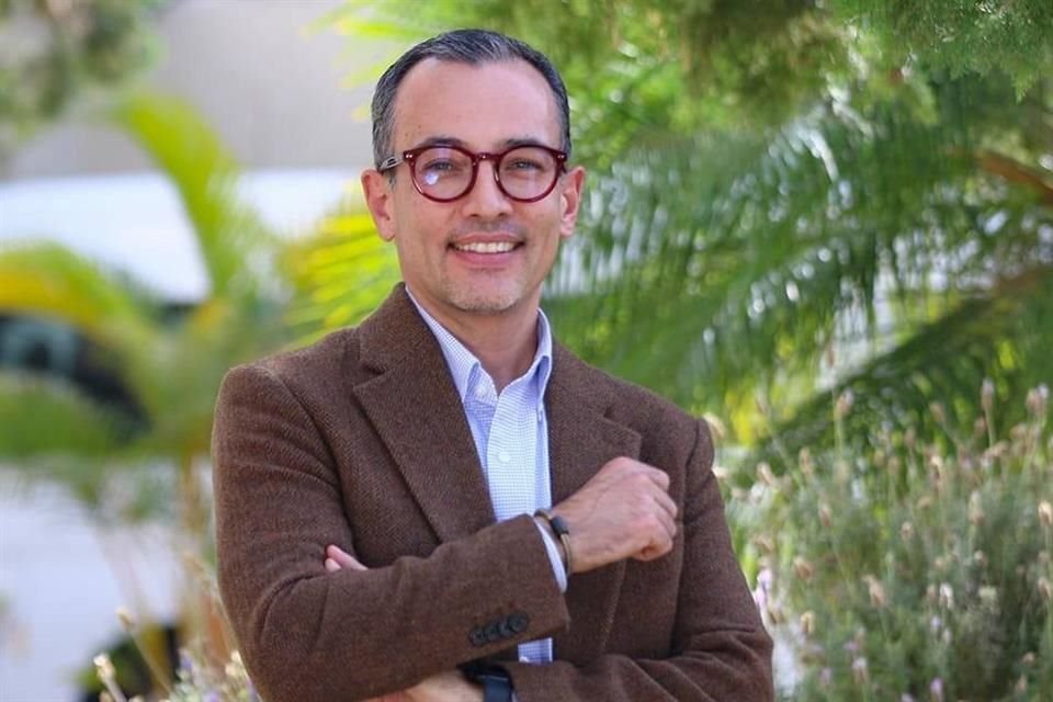 Carlos Iván Moreno Arellano.