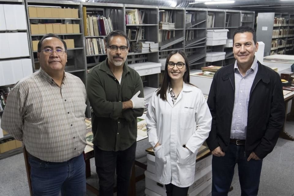 Francisco Velasco, encargado del archivo sonoro; Rafael Villegas, encargado del Archivo Visual y Sonoro; Joselyn Alvarado, responsable de Conservación y Acervo Fílmico, así como Fernando Gutiérrez, encargado de la mediateca (izq. a der.).