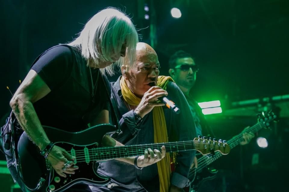 La Concha Acústica del Agua Azul se llenó de rock con la celebración de Rostros Ocultos por sus 38 años, que incluyó varios invitados.
