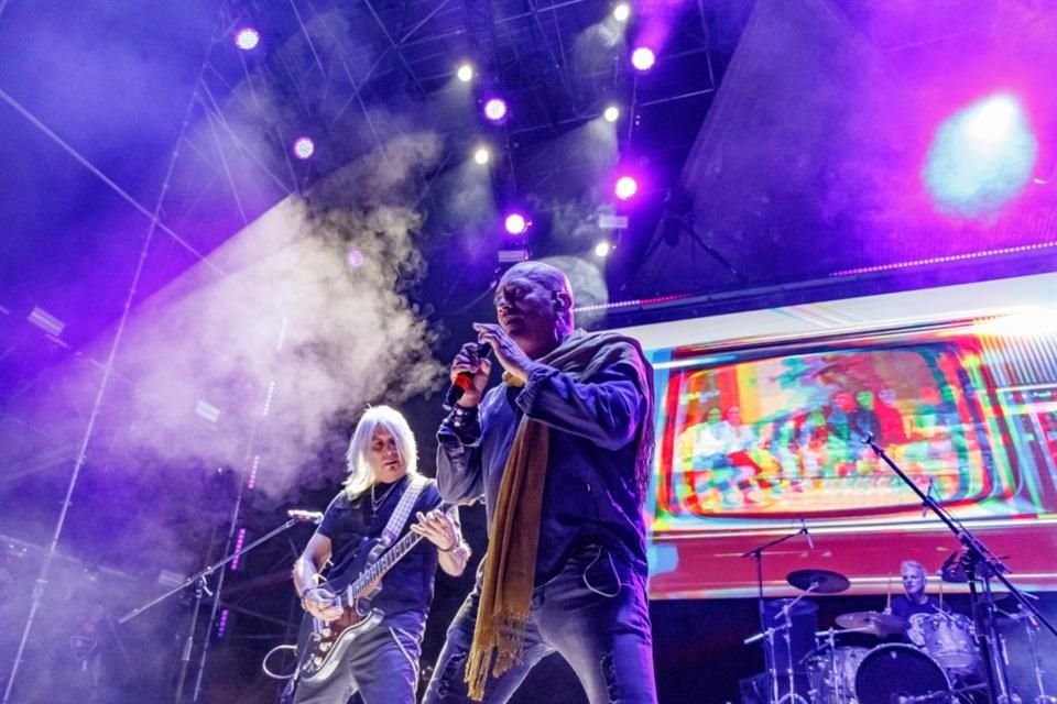 La Concha Acústica del Agua Azul se llenó de rock con la celebración de Rostros Ocultos por sus 38 años, que incluyó varios invitados.
