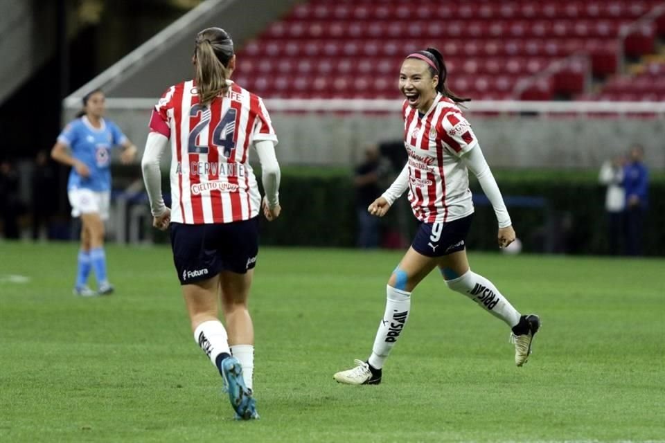 Las Chivas buscarán alargar su buen arranque de torneo en la Liga Femenil al visitar esta tarde al Toluca.