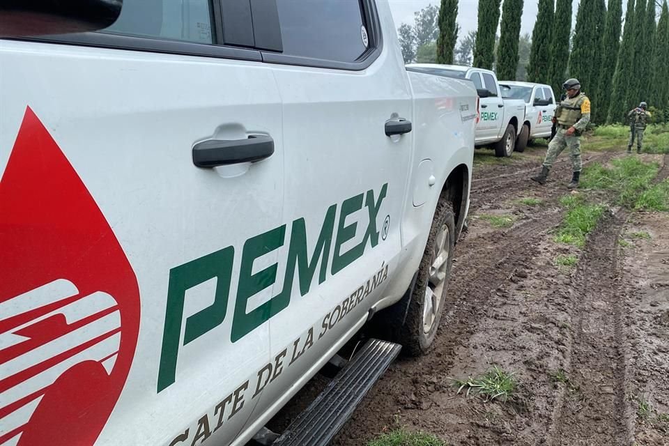 Personal técnico de PEMEX ya se encuentra en el punto de origen de la fuga .