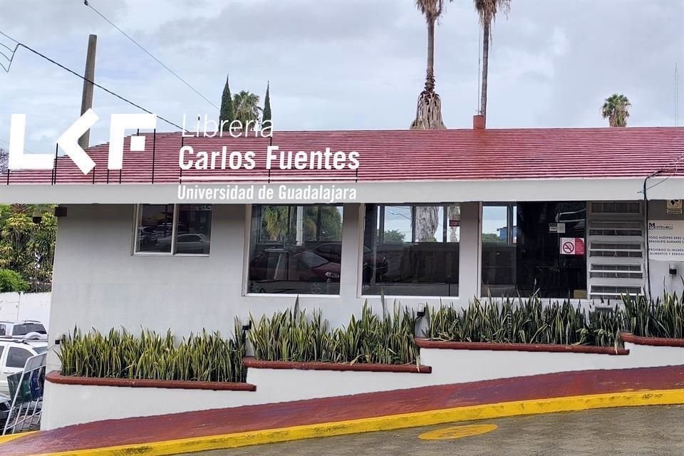 Montaje de la Librería Carlos Fuentes en Chapala.