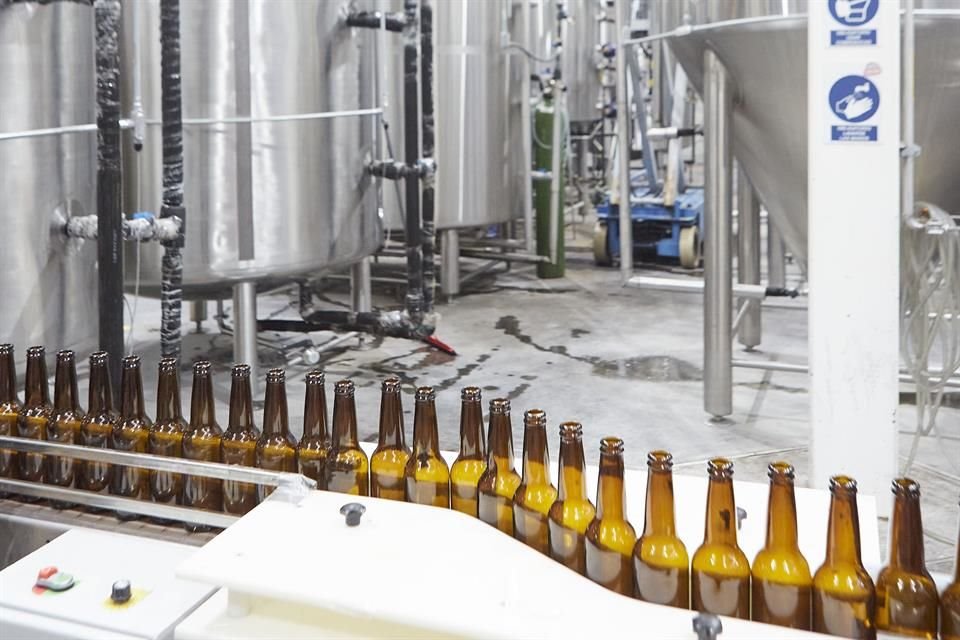 Para ser llamada 'cerveza', una bebida debe tener entre 2% y 20% de alcohol, incluso si es baja en alcohol.