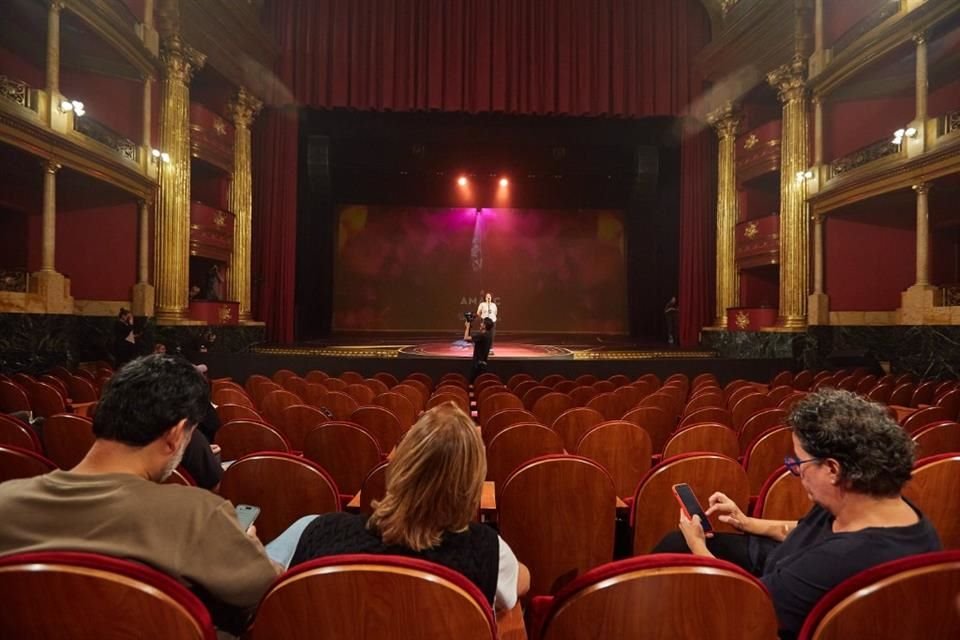 Inna Payán, vicepresidenta de la AMACC, y Lourdes González, de la SCJ, señalan que este año la ceremonia está enfocada en la transmisión televisada.