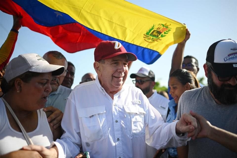 El candidato Edmundo González Urrutia durante un acto de campaña en Venezuela, el 26 de junio del 2024.