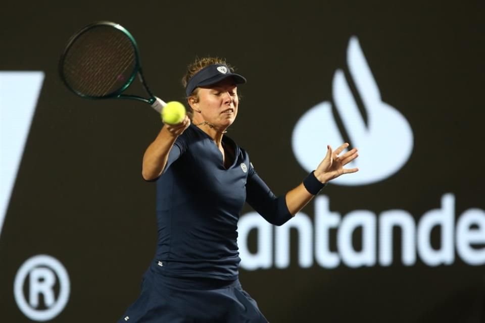 La tenista polaca Magdalena Frech cumplió las expectativas en su debut en el Guadalajara Open AKRON WTA 500.