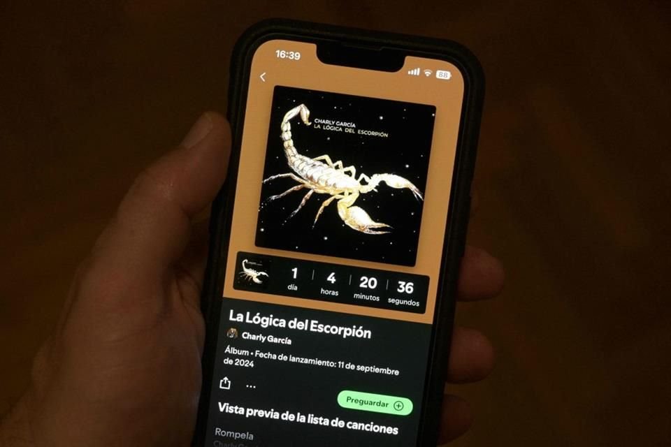 El álbum contará con canciones inéditas, reversiones de temas propios y ajenos y colaboraciones con otras leyendas del rock.
