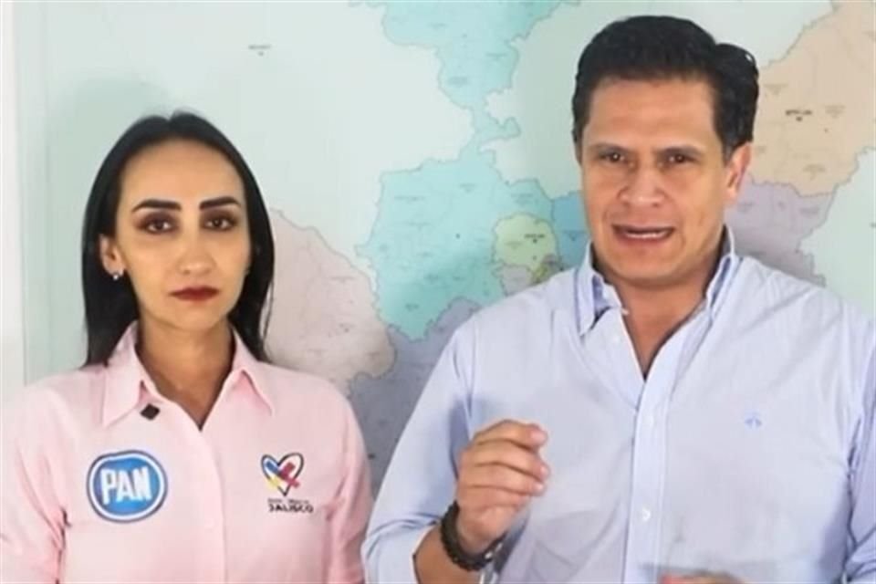 Claudia Murguía, diputadaa local y Juan Pablo Colín, dirigente estatal del PAN.