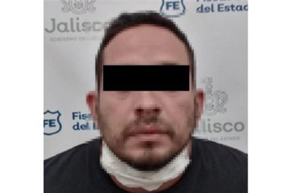 Se estableció que el hombre era pareja de la abuela del niño y estaba en la misma casa que él.