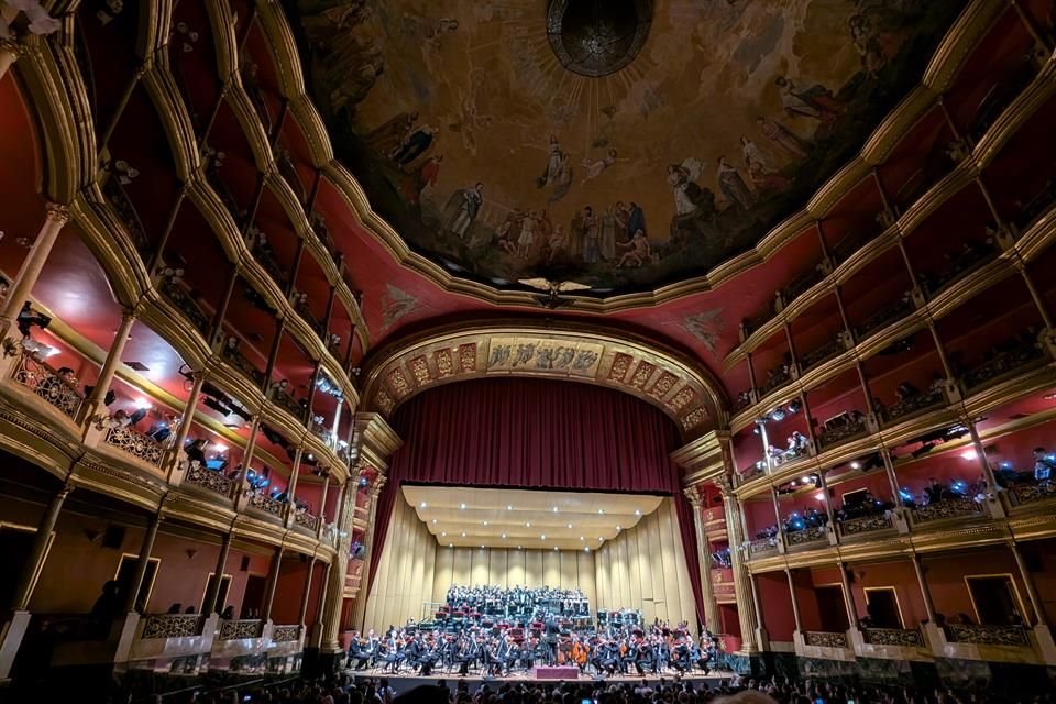 Regresa al Teatro Degollado la música y legado sonoro de Clemente Aguirre, interpretado por cerca de 200 músicos.