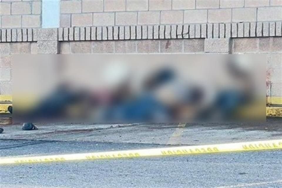 Los cuerpos de 5 hombres fueron abandonados en un estacionamiento al sur de Culiacán.