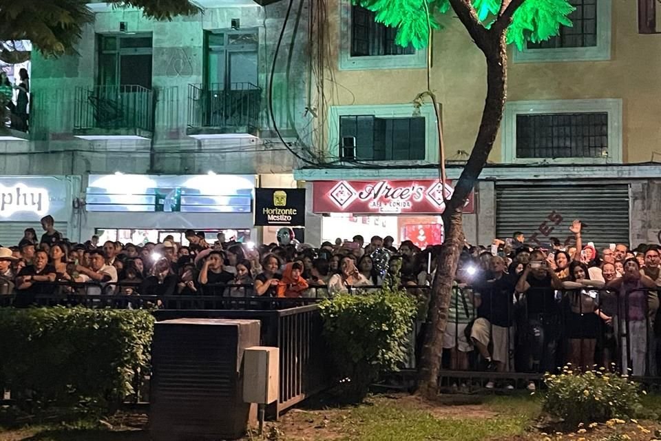 Los tapatíos abarrotaron la Plaza de la Liberación.