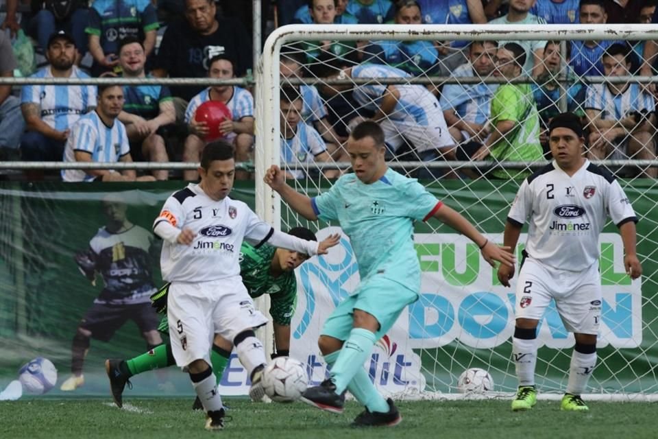 Cordica 21 sigue invicto tras vencer 5-3 a FC Barcelona Genuine, en la Fecha 2 del torneo T21 Futbol Down, celebrado en el Paseo Alcalde.