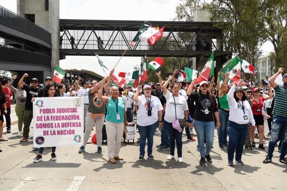 Plantón de Poder Judicial en Ciudad Judicial, en Jalisco.