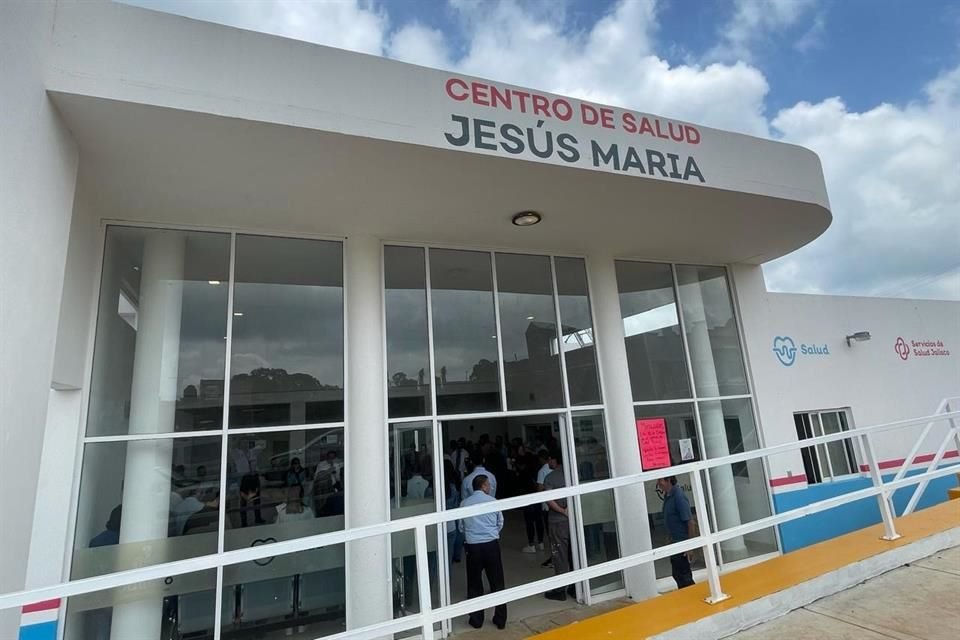 Con una inversión de 11 millones se renovó el Centro de Salud del municipio de Jesús María ubicado en la la Región Altos Sur del Estado.