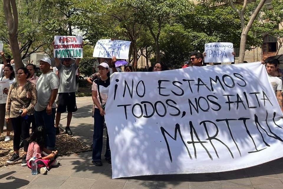 '¡Queremos que regrese Martín!', gritaron.