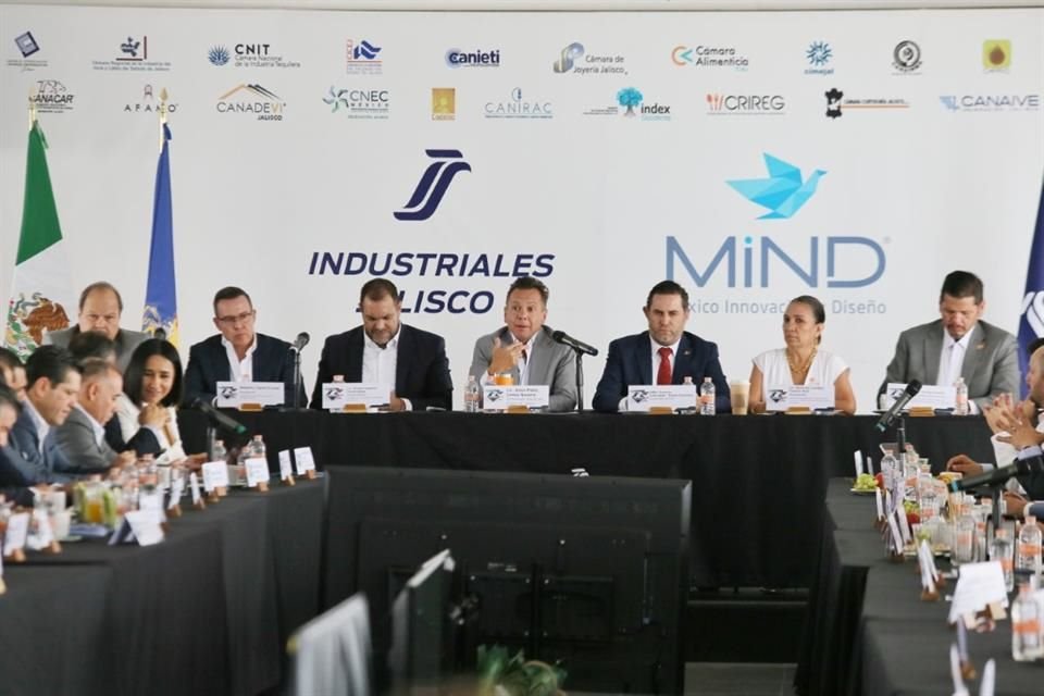 El Consejo de Cámaras Industriales se reúne con gobierno electo, Pablo Lemus, en el edificio MiND.