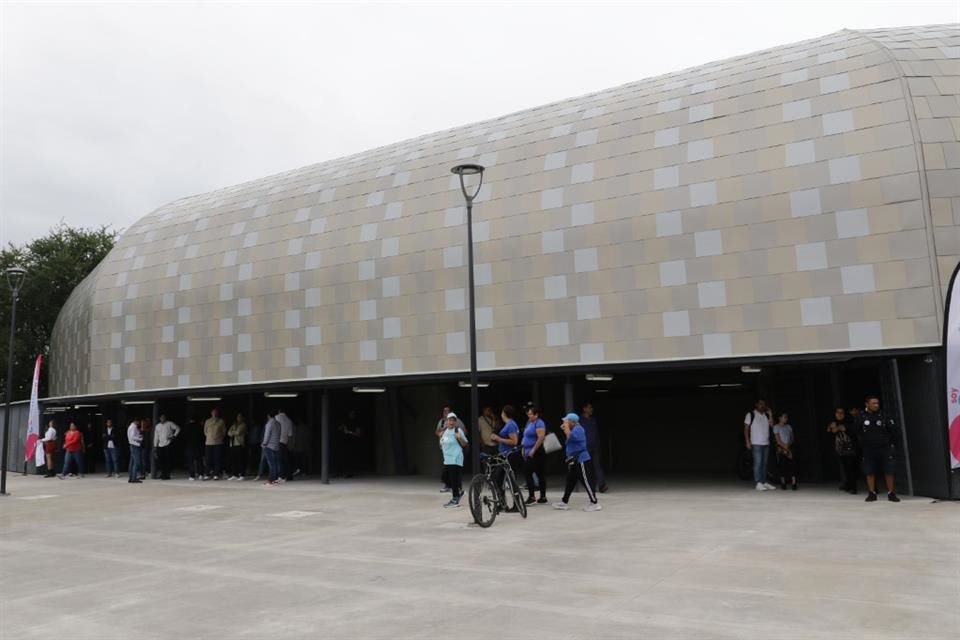 El Cedam tiene un aforo para mil 200 personas en las gradas.