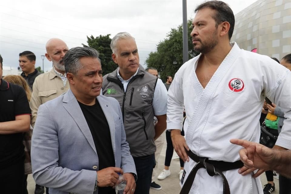 Albino Galván y Fernando Platas, durante la inauguración.