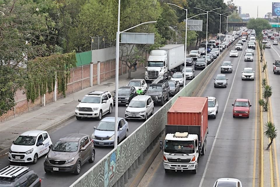 El puente elevado sería para quienes busquen incorporarse a López Mateos desde Bulevar Bosques de Santa Anita.