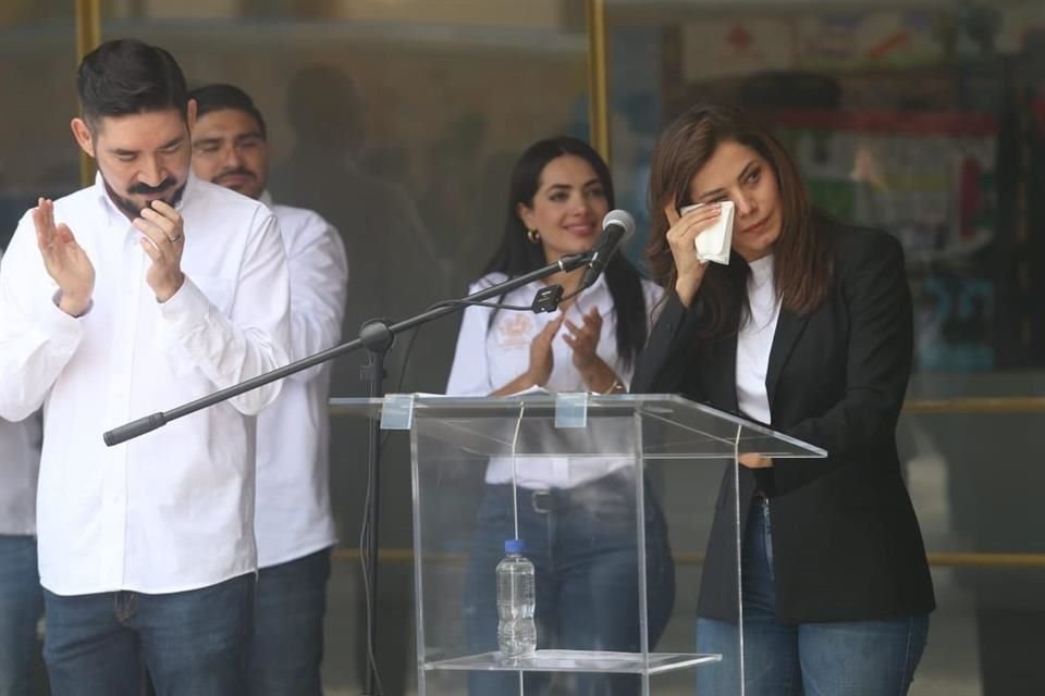 La Alcaldesa electa presentó a su Gabinete en la Colmena de San Juan de Dios por ser un lugar emblemático para ella, ya que, dijo, regresó a sus raíces.