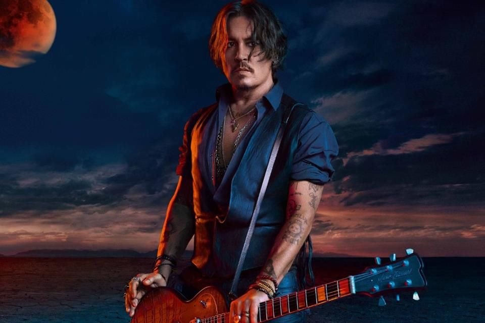 Johnny Depp presenta varias piezas de arte creadas o coleccionadas a lo largo de dos décadas.